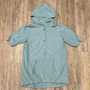 Columbia Short Sleeve Hoodie Top​​​​